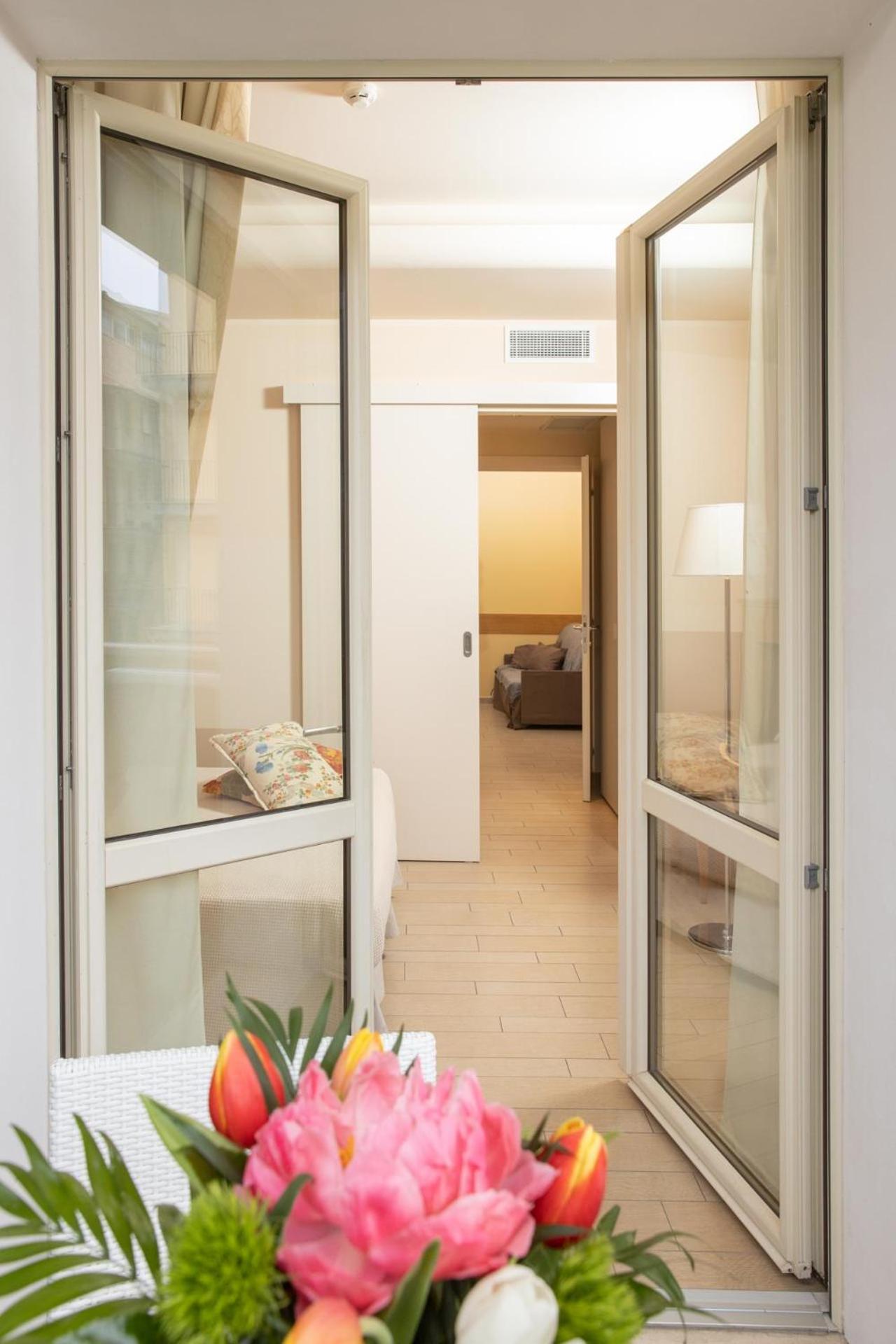 Relais Concorde Aparthotel กรอตตัมมาเร ภายนอก รูปภาพ